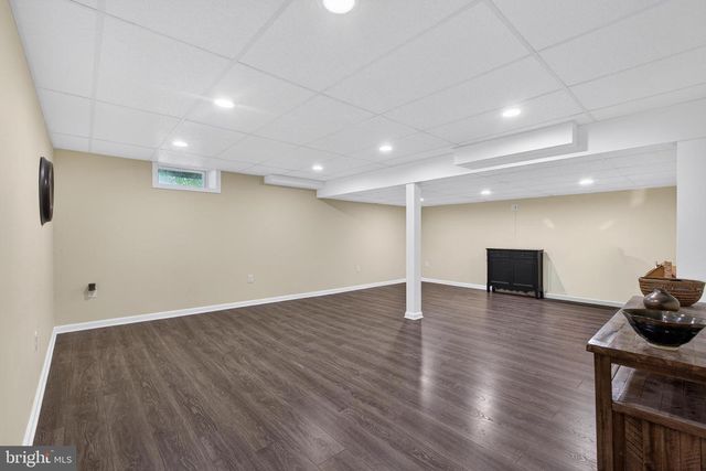 10 COUNTRY RD, Jackson, NJ 08527