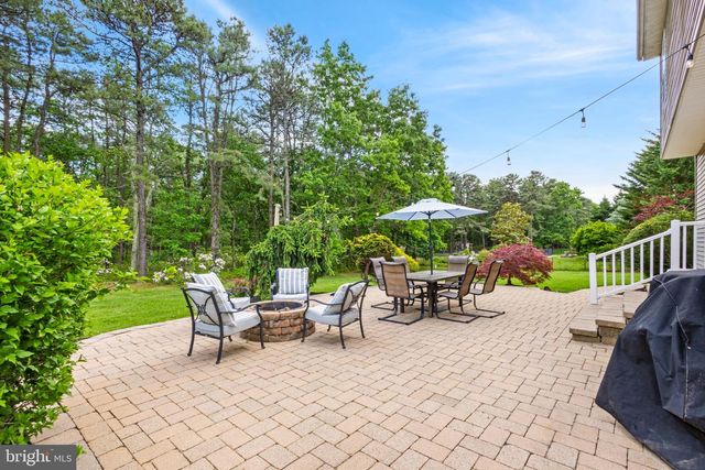 10 COUNTRY RD, Jackson, NJ 08527
