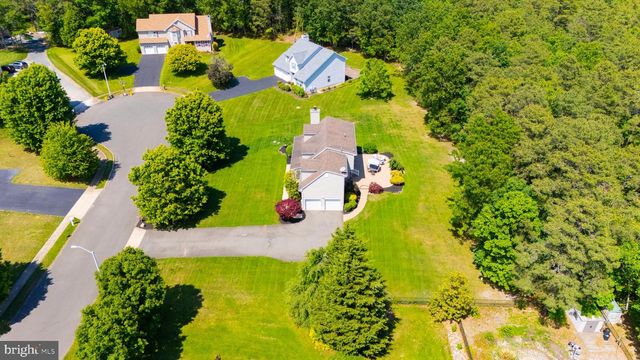 10 COUNTRY RD, Jackson, NJ 08527