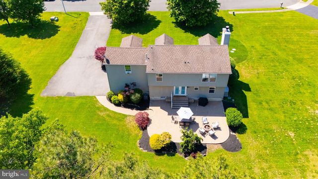 10 COUNTRY RD, Jackson, NJ 08527