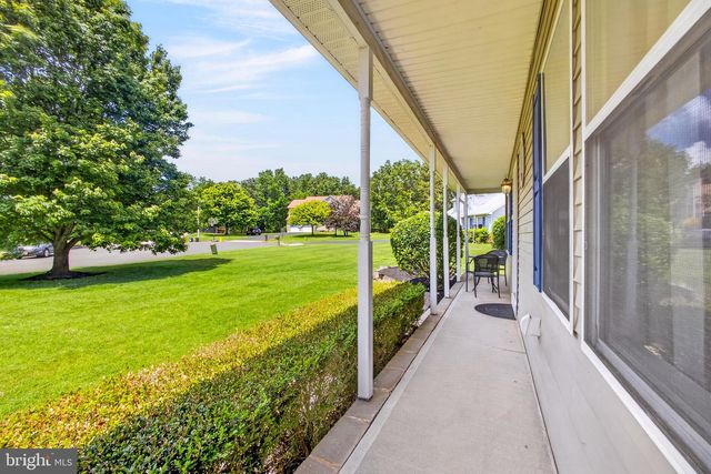 10 COUNTRY RD, Jackson, NJ 08527