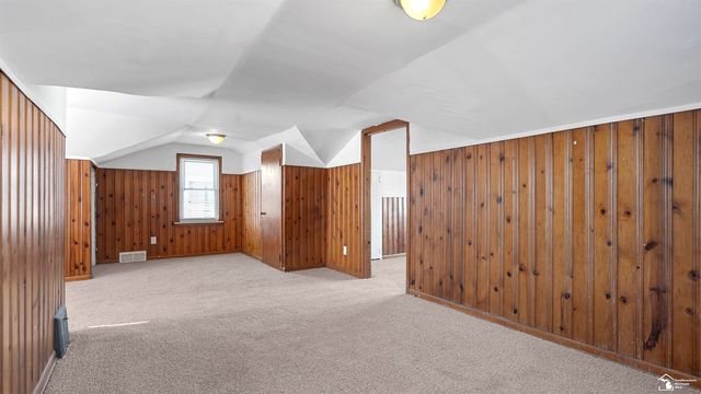 1053 Garfield Avenue, Lincoln Park, MI 48146