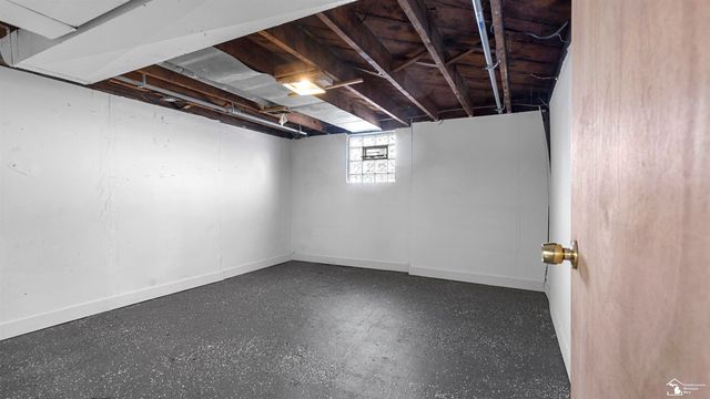 1053 Garfield Avenue, Lincoln Park, MI 48146