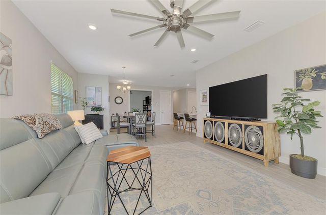 329 IBIZA LOOP, Venice, FL 34292