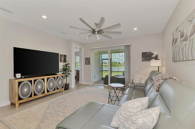 329 IBIZA LOOP, Venice, FL 34292