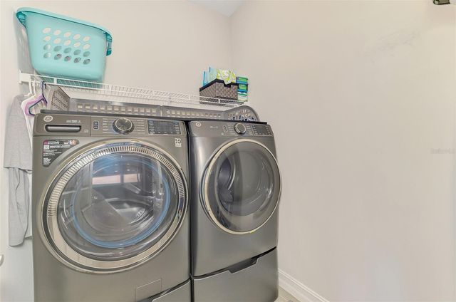 329 IBIZA LOOP, Venice, FL 34292