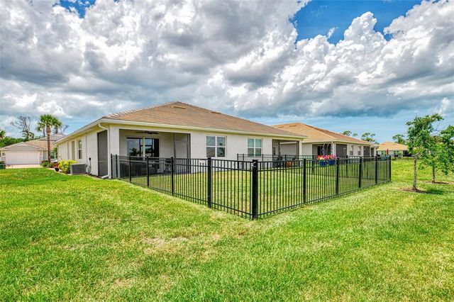 329 IBIZA LOOP, Venice, FL 34292