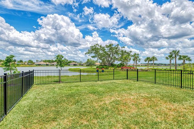 329 IBIZA LOOP, Venice, FL 34292