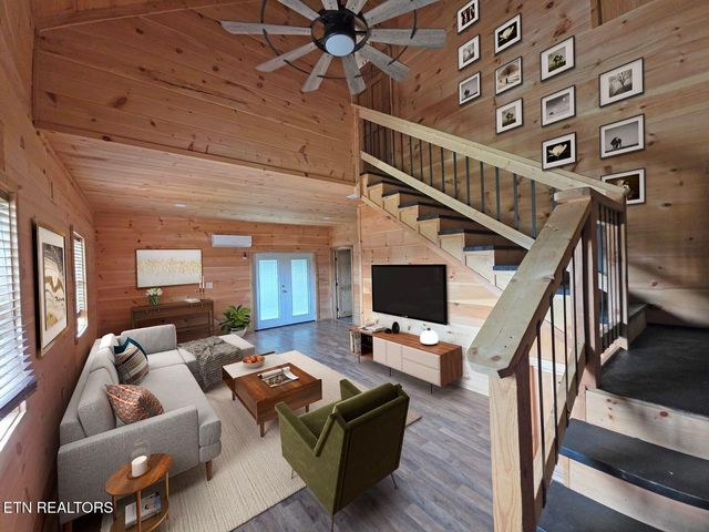 2560 Goose Gap Rd, Sevierville, TN 37876