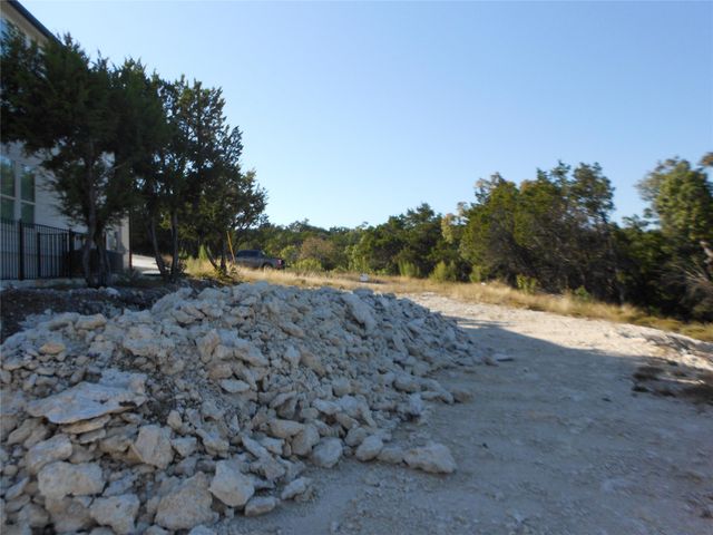 8305 Tombstone CV, Lago Vista, TX 78645