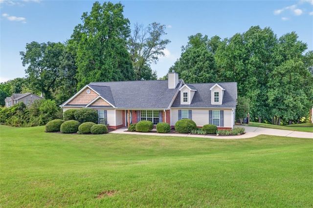 25 Persimmon Drive, Jefferson, GA 30549
