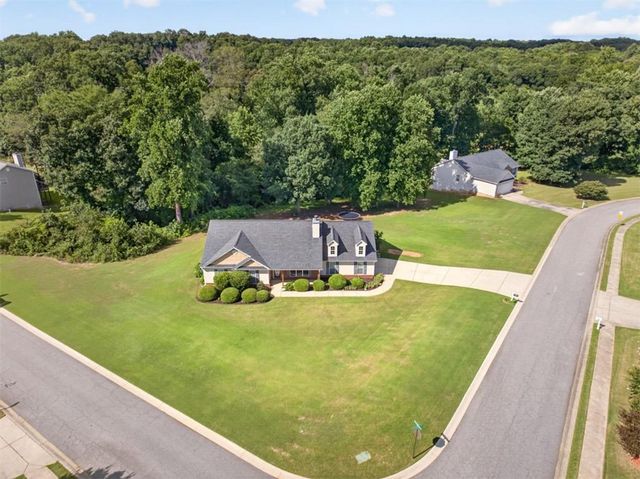25 Persimmon Drive, Jefferson, GA 30549
