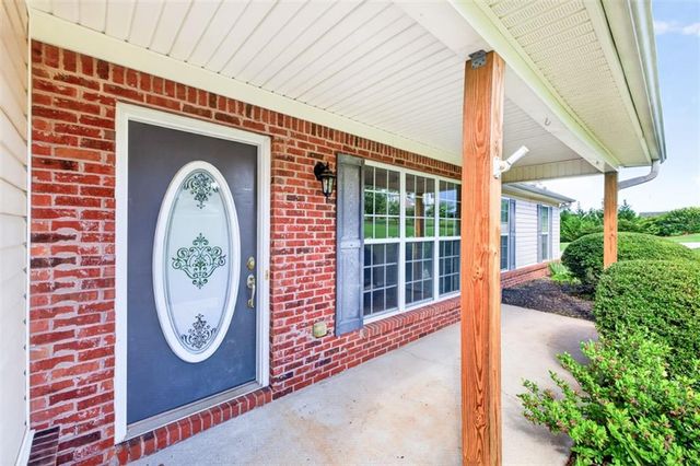 25 Persimmon Drive, Jefferson, GA 30549