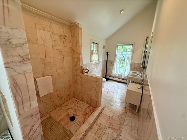 133 Seaman Avenue, Bayport, NY 11705