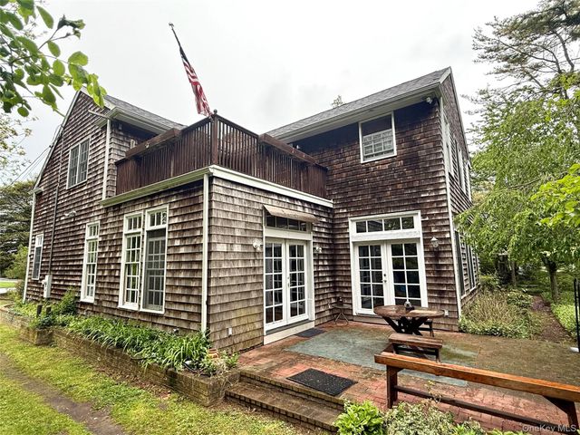 133 Seaman Avenue, Bayport, NY 11705