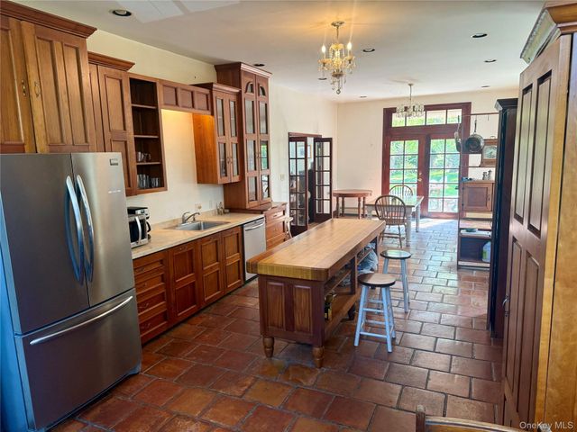133 Seaman Avenue, Bayport, NY 11705