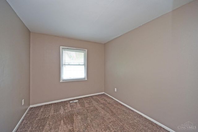 2702 Niagara Street, Cincinnati, OH 45251