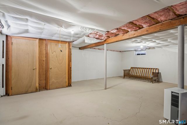 17 Champlain Drive, Old Lyme, CT 06371