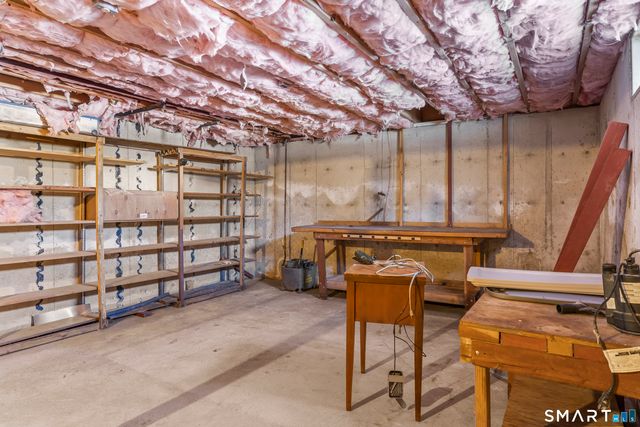 17 Champlain Drive, Old Lyme, CT 06371