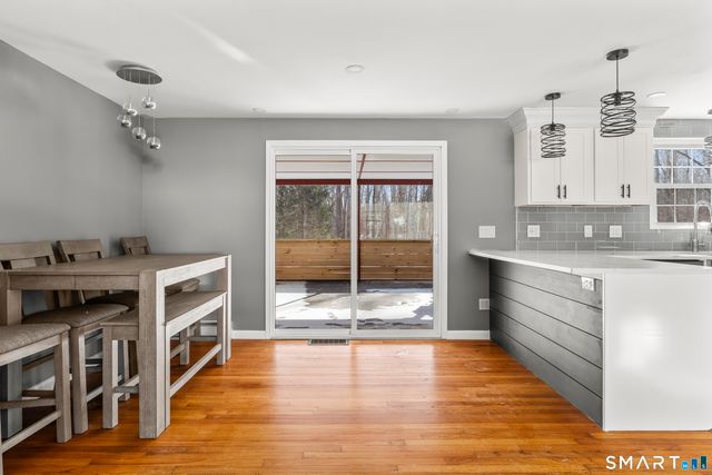 17 Champlain Drive, Old Lyme, CT 06371