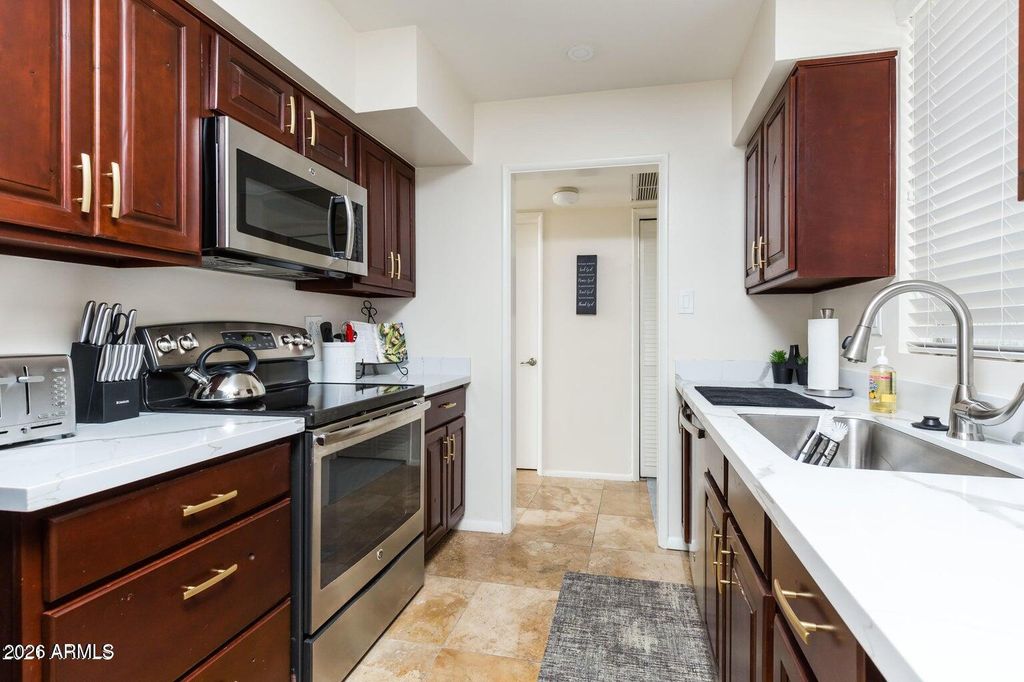 3242 E CAMELBACK Road 104, Phoenix, AZ 85018 — photo 2