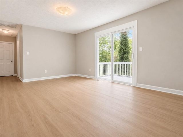 128 Mark Lane, Smyrna, GA 30082