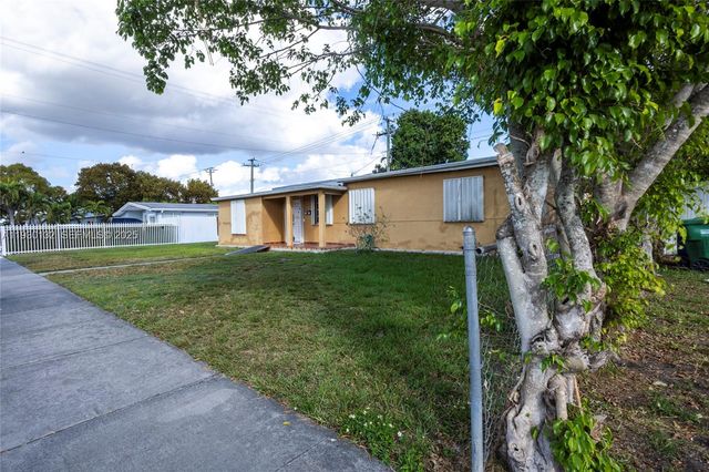 4151 SW 112th Ct, Miami, FL 33165