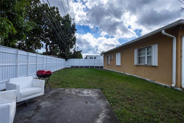 4151 SW 112th Ct, Miami, FL 33165