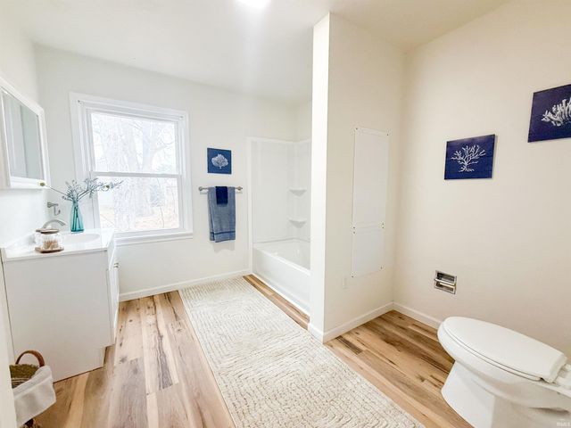 58300 Pear Road, South Bend, IN 46619