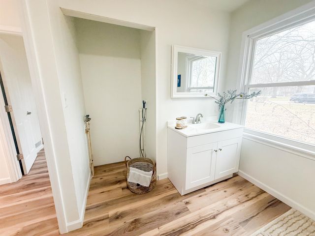 58300 Pear Road, South Bend, IN 46619