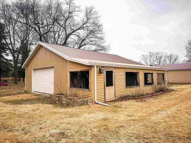 58300 Pear Road, South Bend, IN 46619