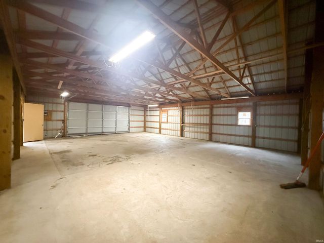 58300 Pear Road, South Bend, IN 46619