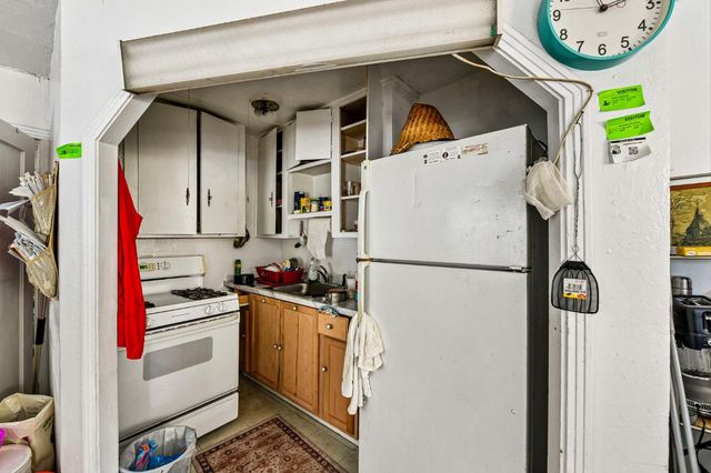 406 F St, West Sacramento, CA 95605