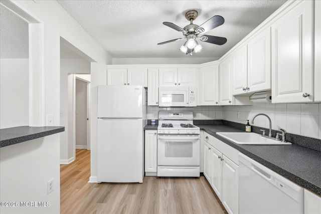 708 Bluebell Drive, Jackson, NJ 08527