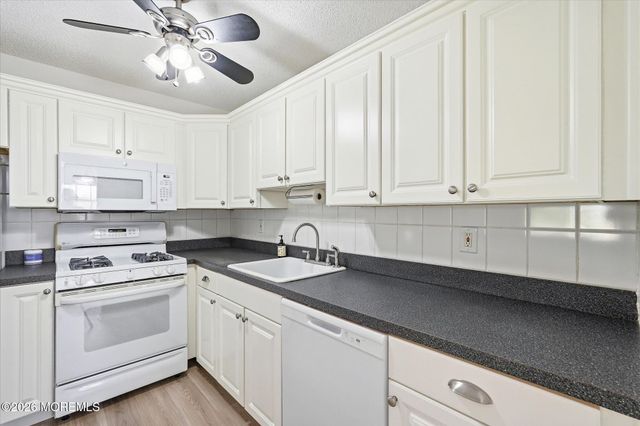 708 Bluebell Drive, Jackson, NJ 08527