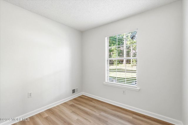 708 Bluebell Drive, Jackson, NJ 08527