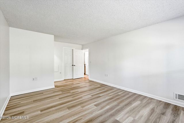 708 Bluebell Drive, Jackson, NJ 08527