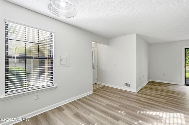 708 Bluebell Drive, Jackson, NJ 08527