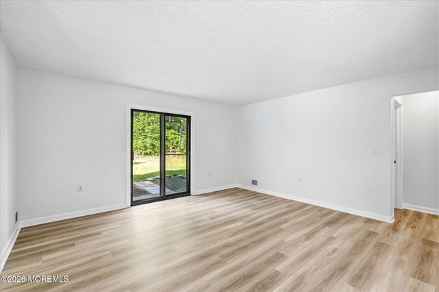 708 Bluebell Drive, Jackson, NJ 08527