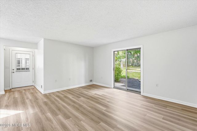 708 Bluebell Drive, Jackson, NJ 08527