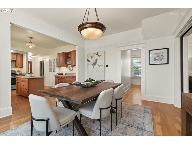 1116 Se TENINO St, Portland, OR 97202