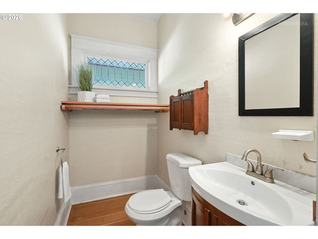 1116 Se TENINO St, Portland, OR 97202