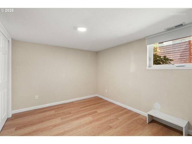 1116 Se TENINO St, Portland, OR 97202