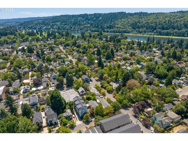 1116 Se TENINO St, Portland, OR 97202