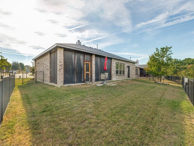 921 Hearthside Way, Mckinney, TX 75071