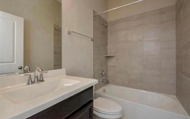 427 Micaela Meadows, Richmond, TX 77406