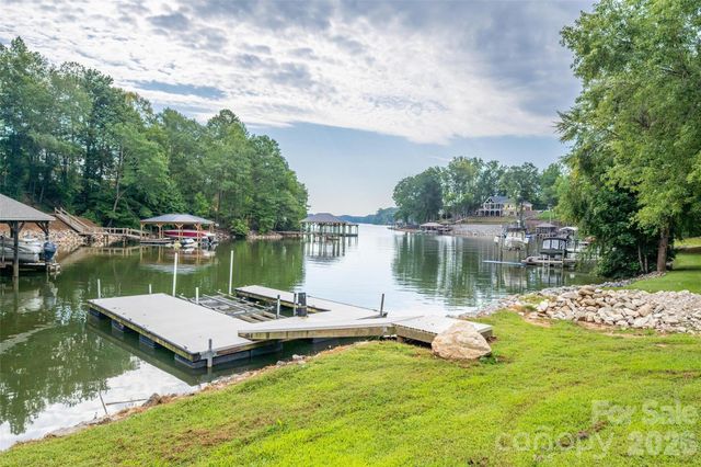 1150 Whispering Winds Drive, Catawba, NC 28609