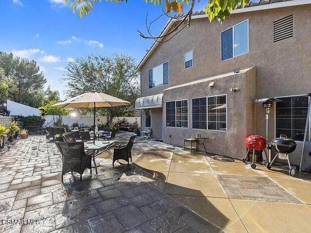 290 Virgo Court, Thousand Oaks, CA 91360