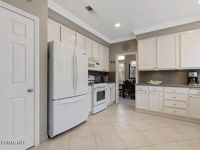 290 Virgo Court, Thousand Oaks, CA 91360