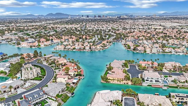 3080 Yankee Clipper Drive, Las Vegas, NV 89117